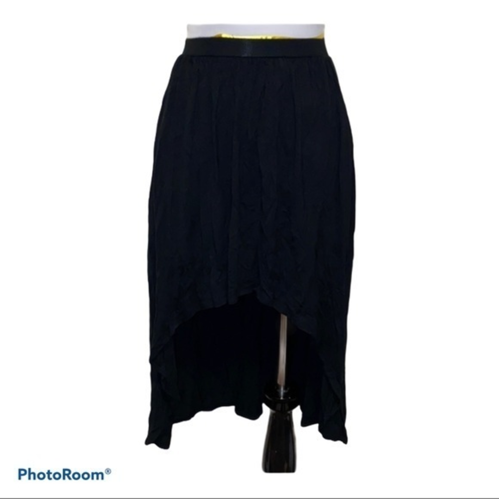 5/$30 🎈 No boundaries XS‎ black high low skirt